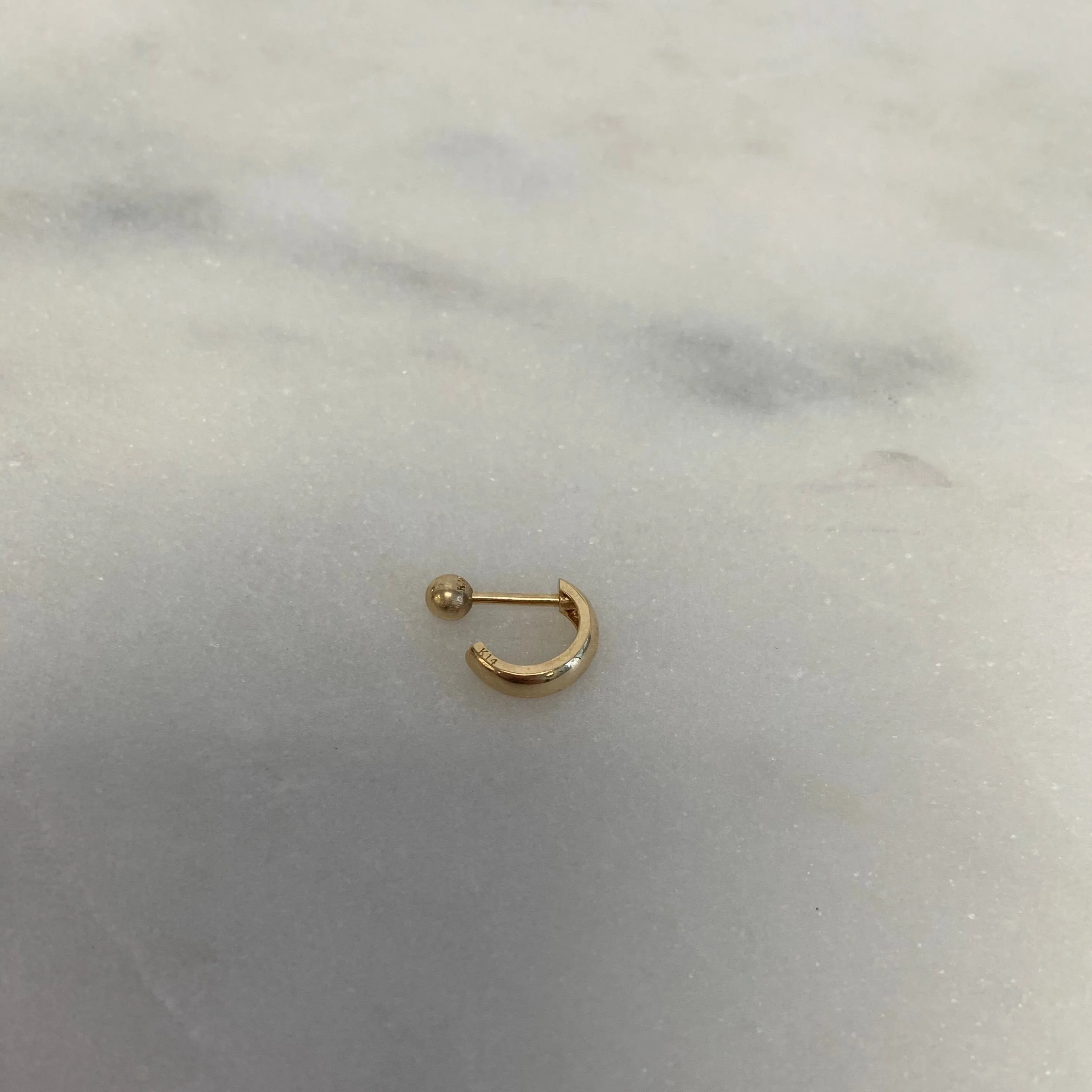 14K Gold Cartilage Wide Huggie Earring