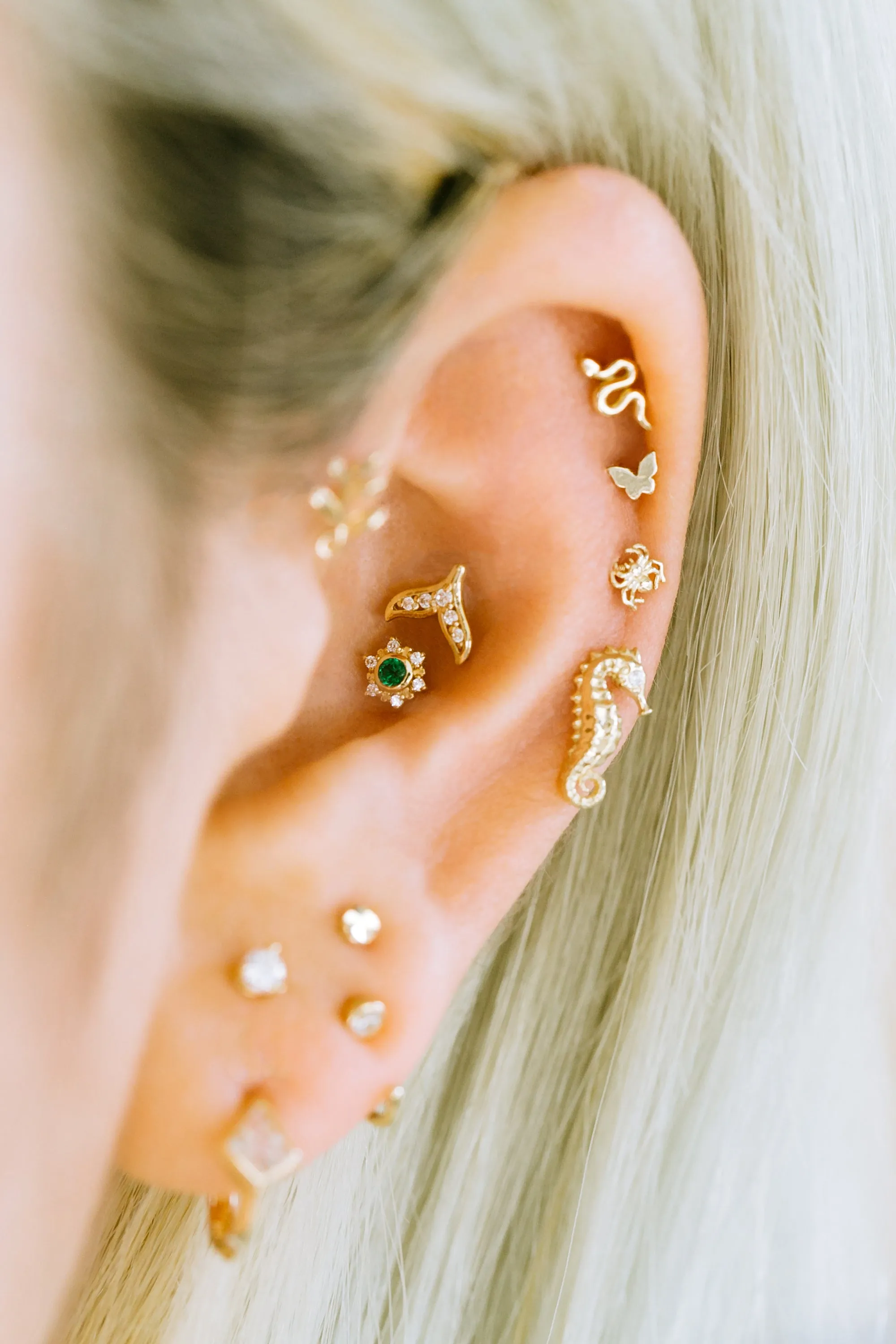 14K Solid Gold Cartilage Minimalist Green Cz or Genuine Diamond and Emerald Flower Internally Threaded Earring Labret