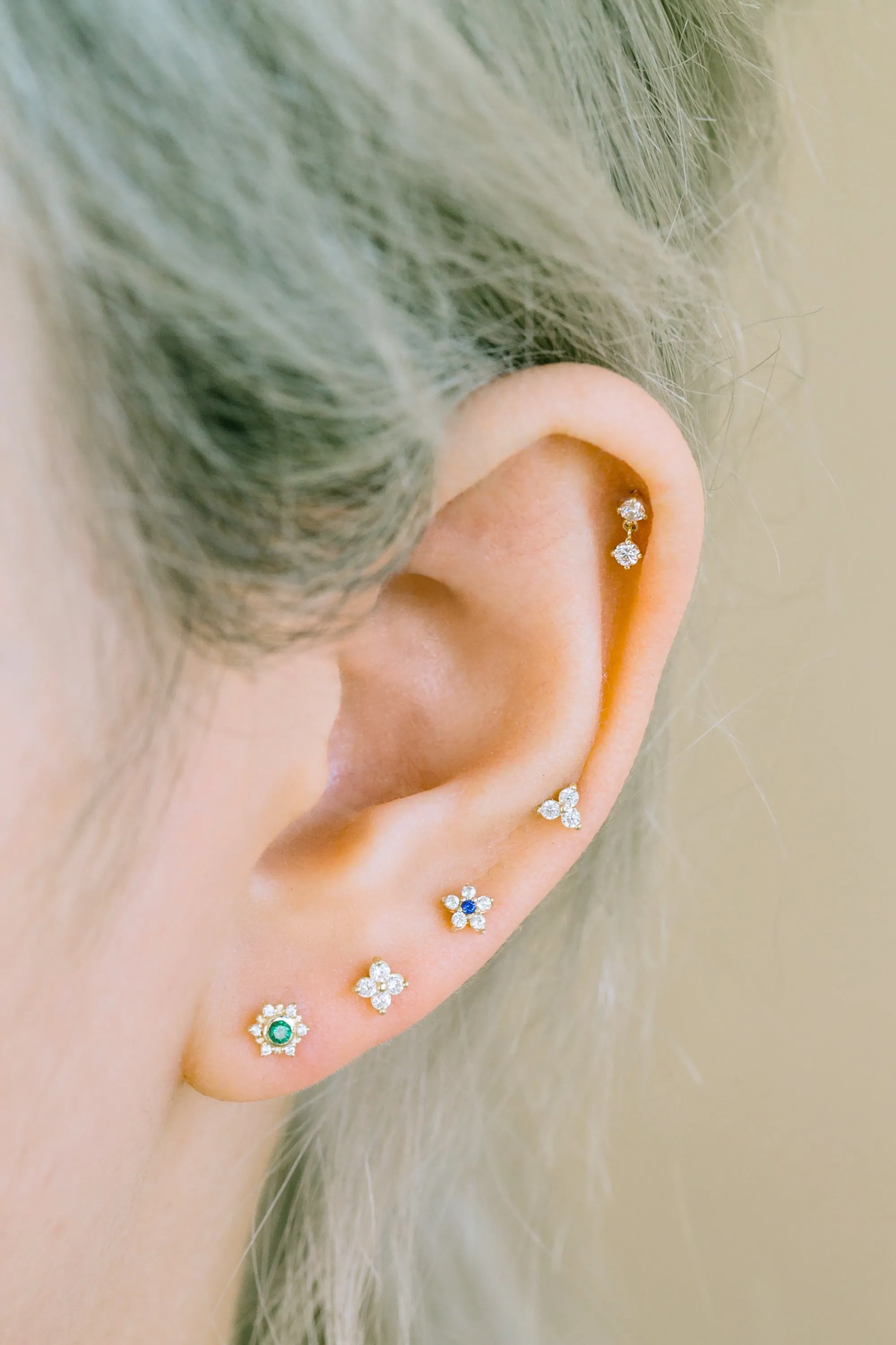 14K Solid Gold Cartilage Minimalist Green Cz or Genuine Diamond and Emerald Flower Internally Threaded Earring Labret