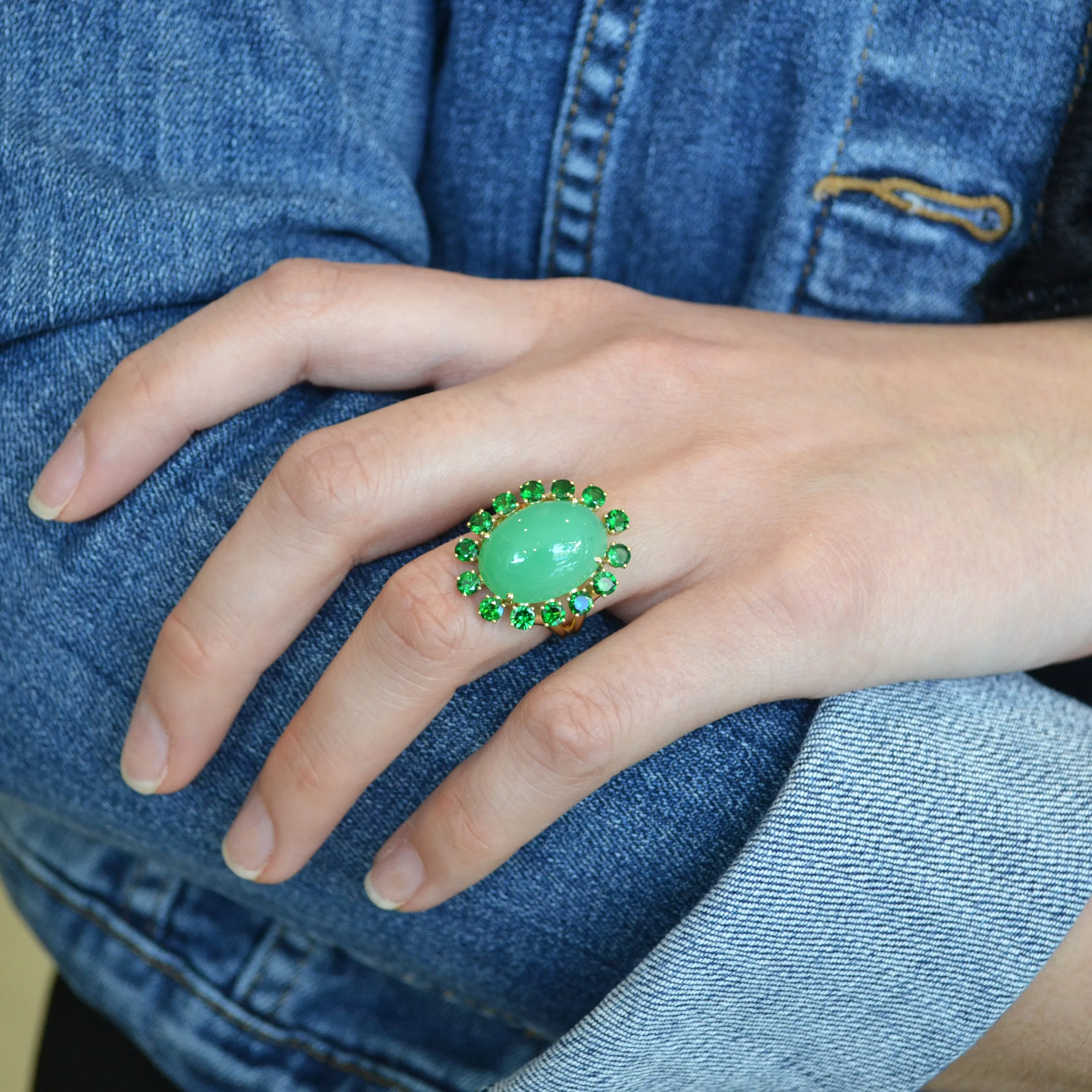 A & Furst - Sole - Cocktail Ring with Natural Chrysoprase and Tsavorite Garnet, 18k Yellow Gold