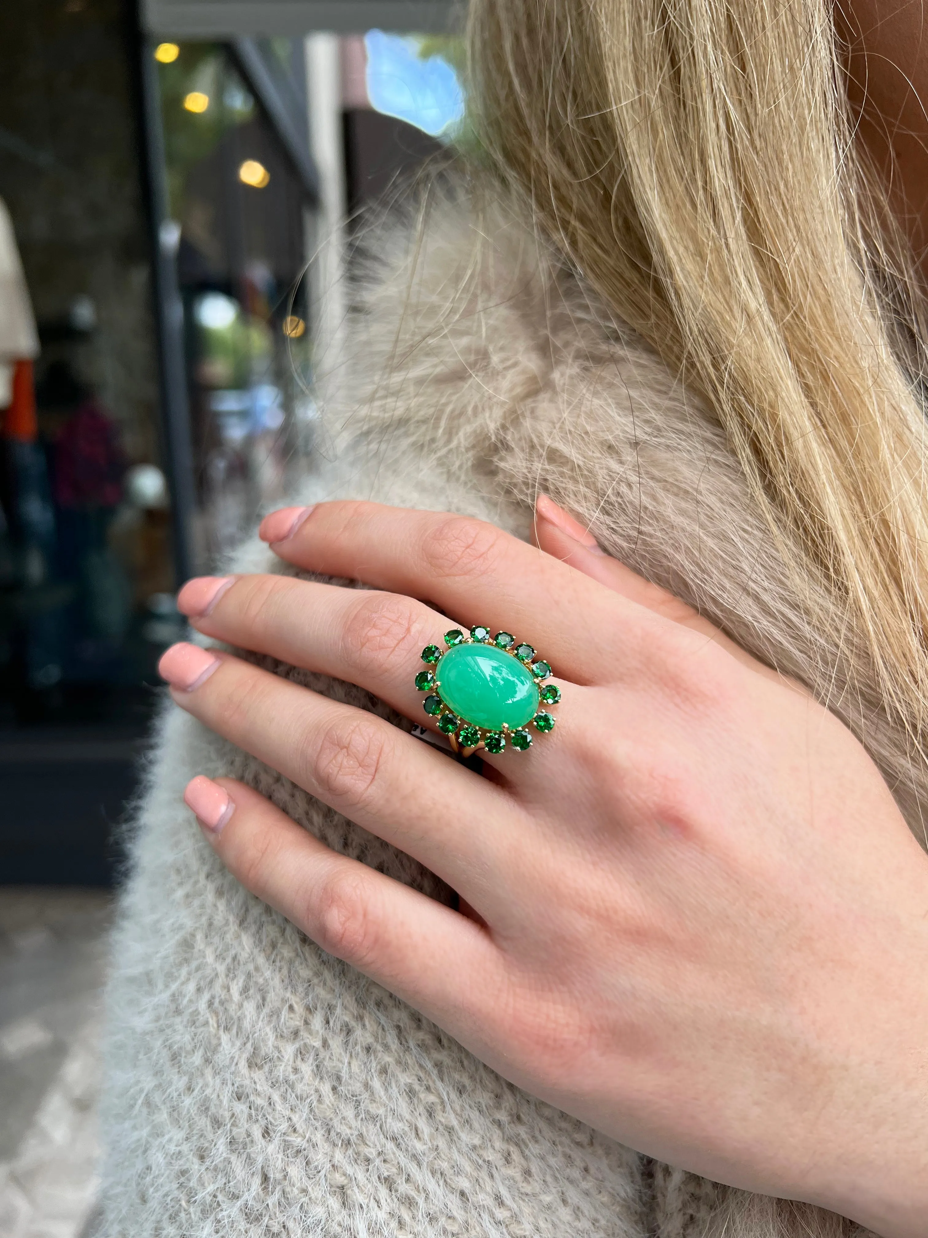 A & Furst - Sole - Cocktail Ring with Natural Chrysoprase and Tsavorite Garnet, 18k Yellow Gold