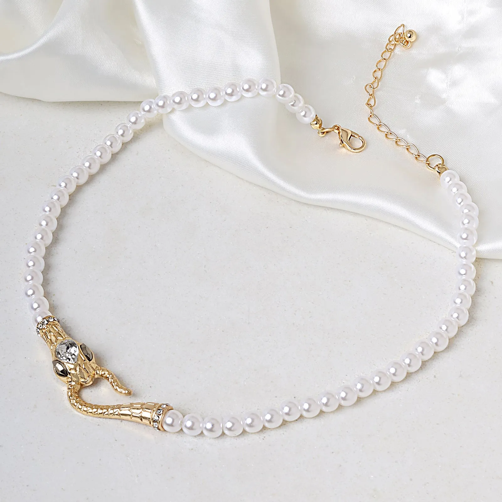 Cordelia Pearl Gold Necklace