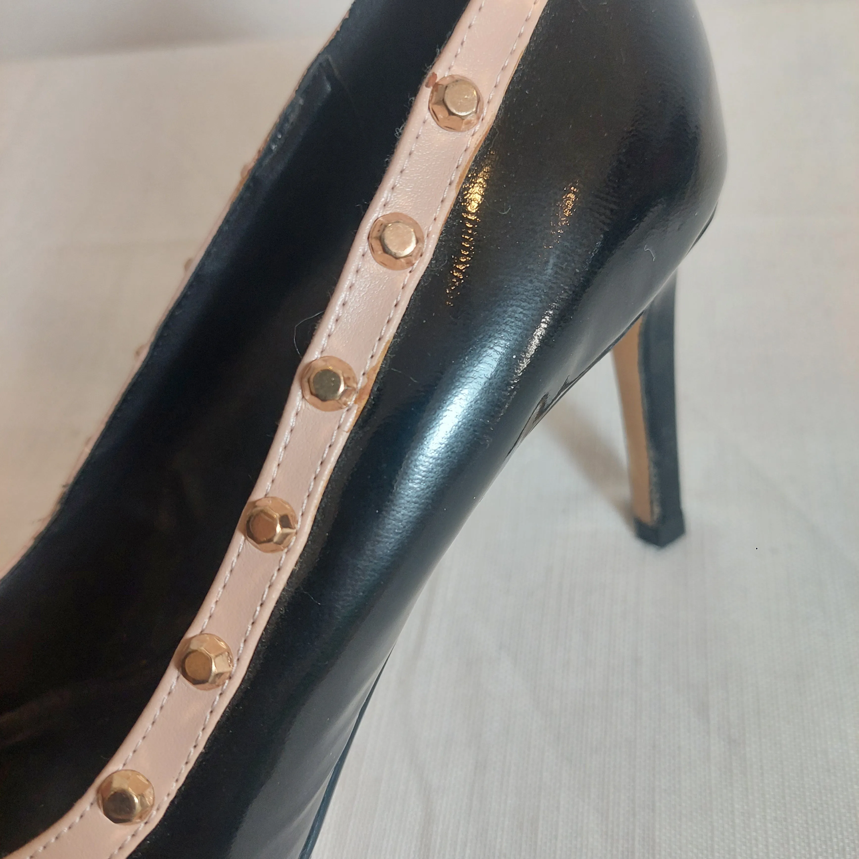 DUNE 'Babylon' Black with Gold Studs Pointed Pumps | Pre loved |