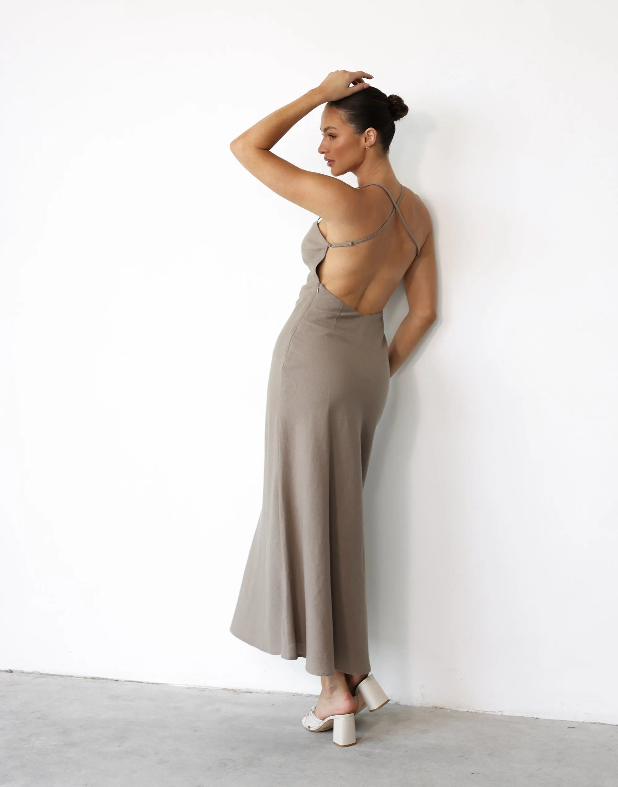 Haylie Linen Maxi Dress (Stone)