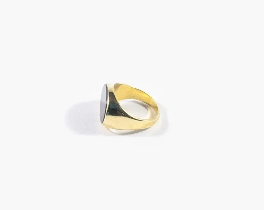 ONYX SIGNET RING / Golden ring