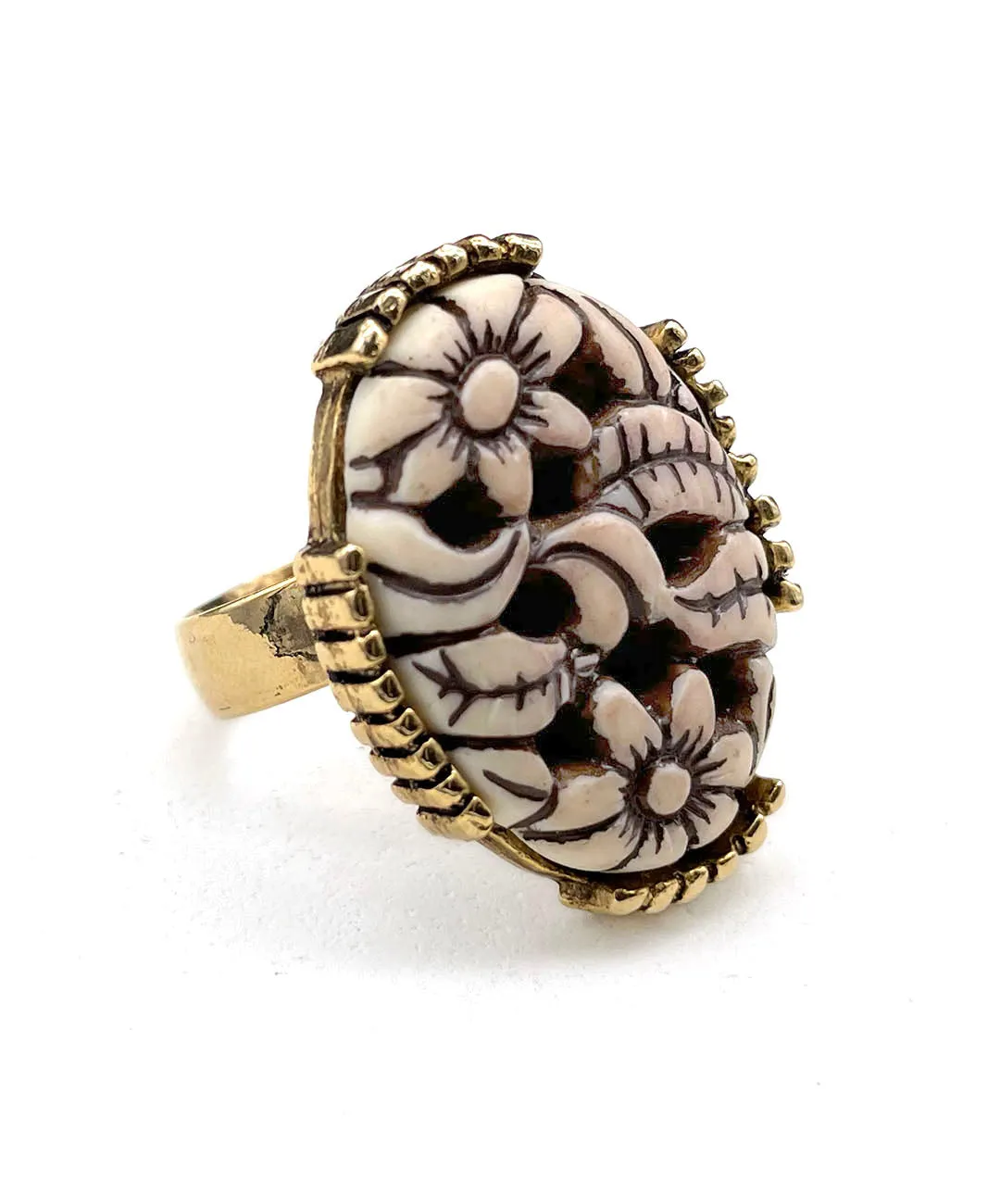 【USA輸入】ヴィンテージ VOGUE フラワー アイボリー リング/Vintage VOGUE Ivory Flower Ring