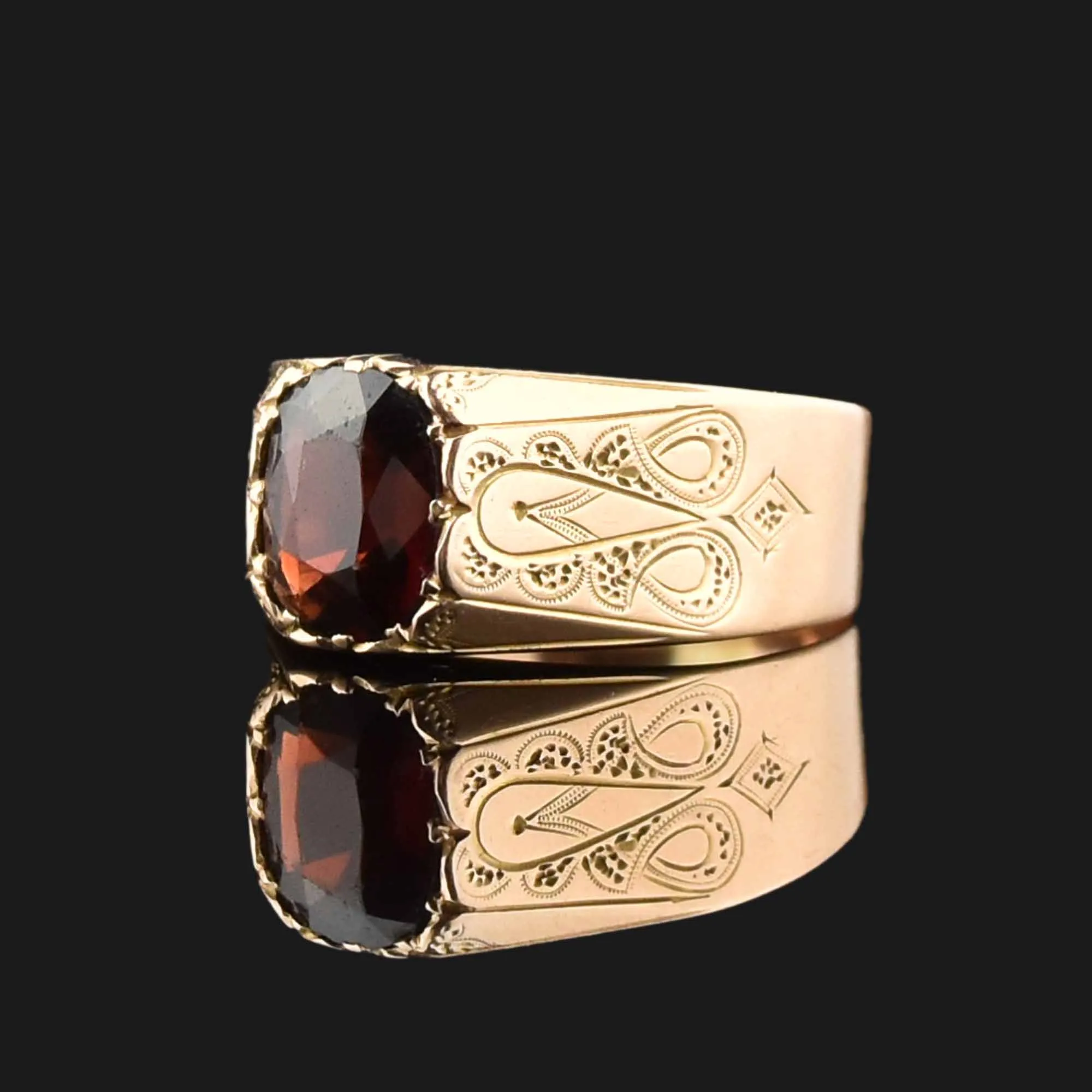 Vintage 14K Rose Gold Garnet Wide Band Ring